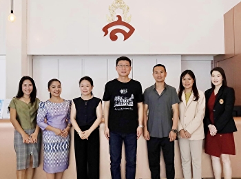 วันศุกร์ที่ 3 พฤษภาคม พ.ศ. 2567
นางสาวเสาวณีย์ กำเนิดรัตน์
รักษาราชการแทนผู้อำนวยการสำนักงานวิทยาเขตนครปฐม
ร่วมด้วยนางสาวนฤมล ศรีเจริญ
หัวหน้าฝ่ายธุรกิจโรงแรม ,
นางสาวปิยะรัตน์ เศวตะดุล
หัวหน้าฝ่ายทรัพย์สินและรายได้  และ
นางสาวศศิวิมล มณีวงศ์ รักษาการหัวห