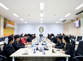 วันจันทร์ที่ 17 มิถุนายน พ.ศ. 2567
ประชุมคณะกรรมการบริหารงานกองกลาง
สำนักงานวิทยาเขตนครปฐม ครั้งที่ 7/2567
เพื่อมอบนโยบายและแนวทางในการปฏิบัติงานในการเตรียมความพร้อมในการเปิดภาคเรียนให้แก่บุคลากร
กองกลาง
ทั้งนี้เพื่อให้การปฏิบัติงานเป็นไปอย่างรวดเร็ว