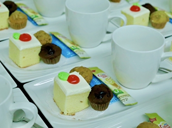 Premium snacks and beverages from Kaew
Chao Chom Hotel, Suan Sunandha Rajabhat
University, Nakhon Pathom Campus, are
ready to serve.