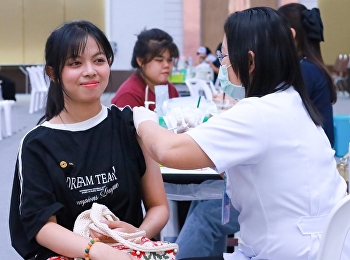 วันพฤหัสบดีที่ 12 มีนาคม 2569
กองการศึกษา สำนักงานวิทยาเขตนครปฐม
ร่วมกับโรงพยาบาลส่งเสริมสุขภาพตำบลคลองโยงและโรงพยาบาลพุทธมณฑล
จัดกิจกรรมฉีดวัคซีนป้องกันการติดเชื้อไวรัสเอชพีวี
(HPV) ให้แก่นักศึกษา ณ
หอประชุมอาคารเรียนรวมอเนกประสงค์และศูนย์อาหาร
ชั้น 2