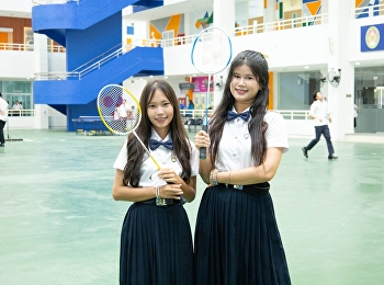 ภาพบรรยากาศน้องๆ
นักศึกษาออกมาทำกิจกรรมร่วมกันอย่างสนุกสนาน
ทั้งการออกกำลังกายและใช้เวลาว่างอย่างสร้างสรรค์
ณ
บริเวณโถงกลางอาคารวิทยาลัยโลจิสติกส์และซัพพลายเชน
มหาวิทยาลัยราชภัฏสวนสุนันทา
วิทยาเขตนครปฐม