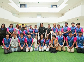วิทยาลัยนิเทศศาสตร์
เปิดประสบการณ์การเรียนรู้ผ่านรายวิชา
ศิลปะการเล่าเรื่องและการเขียนบท
พร้อมพบกับวิทยากรพิเศษ คุณอิรา
วิมลชัยฤกษ์ หรือ “โทนี่ รากแก่น”
นักแสดงชื่อดังของเมืองไทย